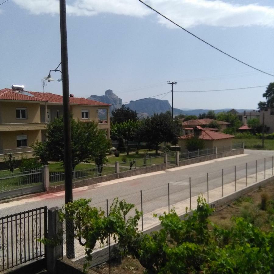 With A View Of Meteora Appartement Diava Buitenkant foto